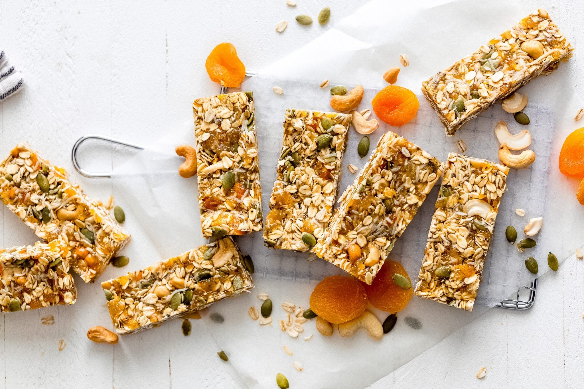 Apricot Coconut Cashew Bars Recipe