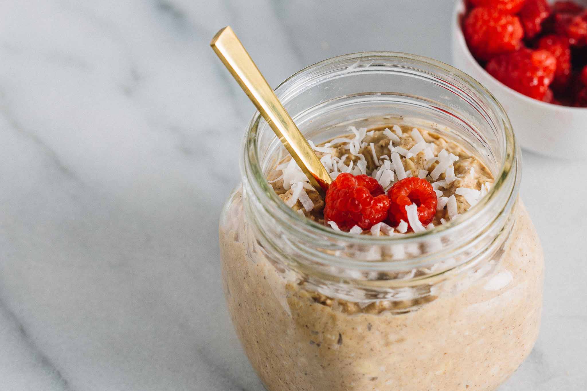 Chocolate Overnight Oats: Start your day with a high-protein breakfast that will keep you full, focused and ready to seize the day!